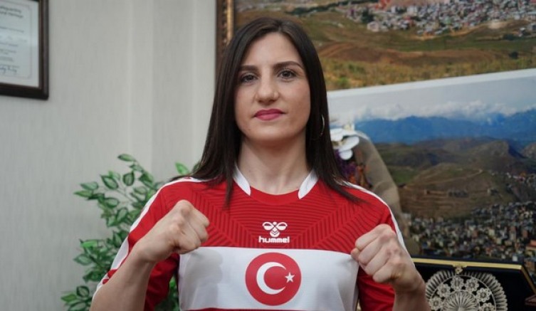 Dünya şampiyonu Turhan unvan koruma maçına çıkacak