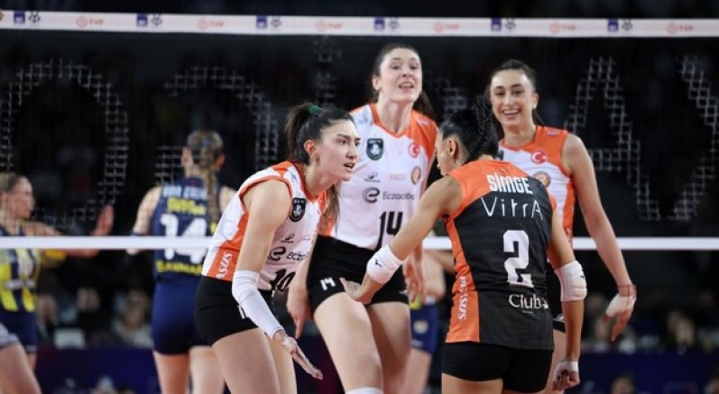 Eczacıbaşı Dynavit, adını finale yazdırdı