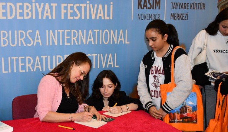 Edebiyatın ustaları Bursa'da buluştu