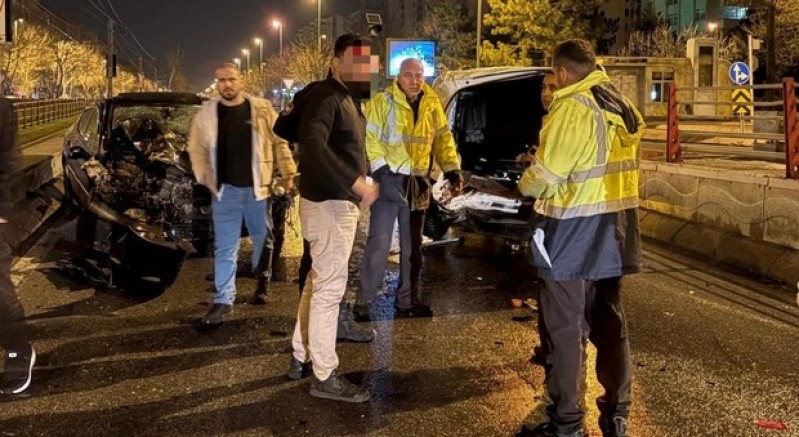 Ehliyetsiz ve alkollü sürücüyü, polis tedaviye ikna etti