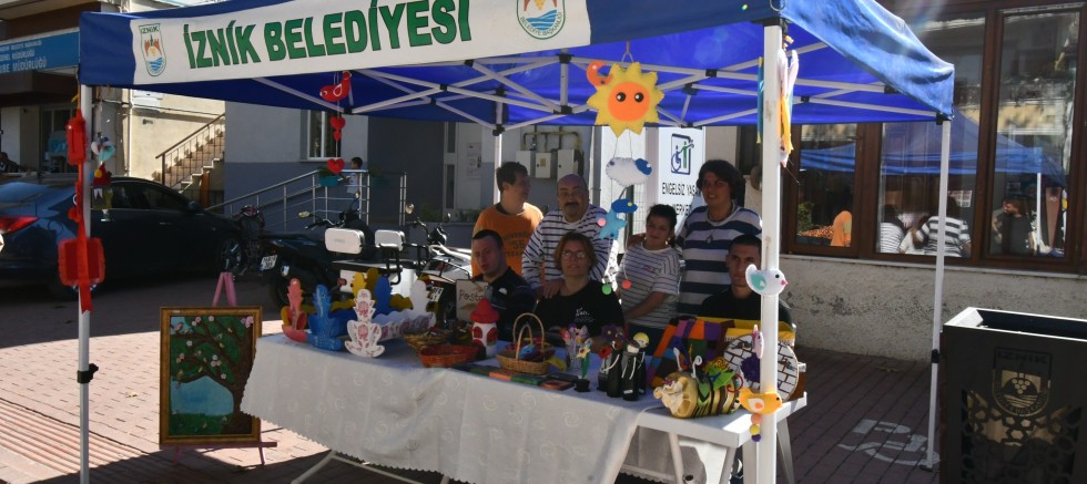 El emeği ürünleri İznik Panayırı'nda