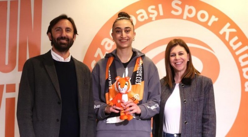 Elif Şahin ile 'yola devam'