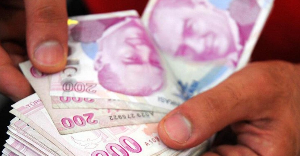 Emeklilere müjde;  Fark ödemeleri bugün hesaplarına yatıyor