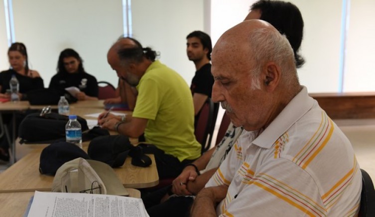 En genç üye 16, en yaşlı üye ise 77 yaşında