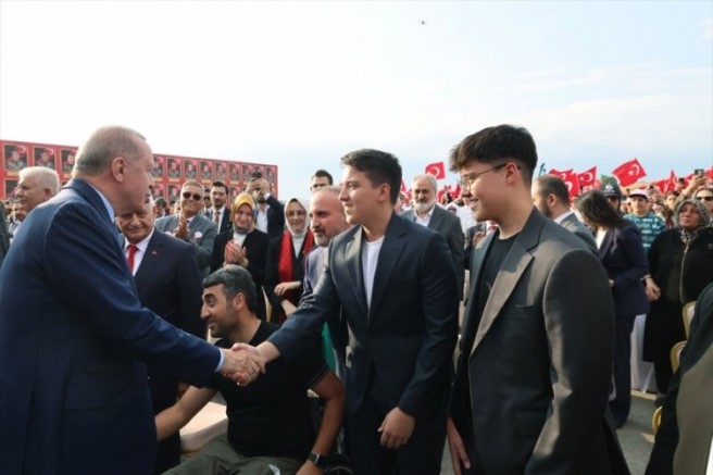 Erdoğan: Ruhunu 1 dolara satan alçaklar...