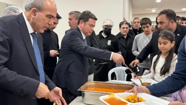 Erkan Aydın Ramazanın bereketini Osmangazililerle yaşıyor