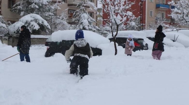 Erzincan’da eğitime 1 gün ara