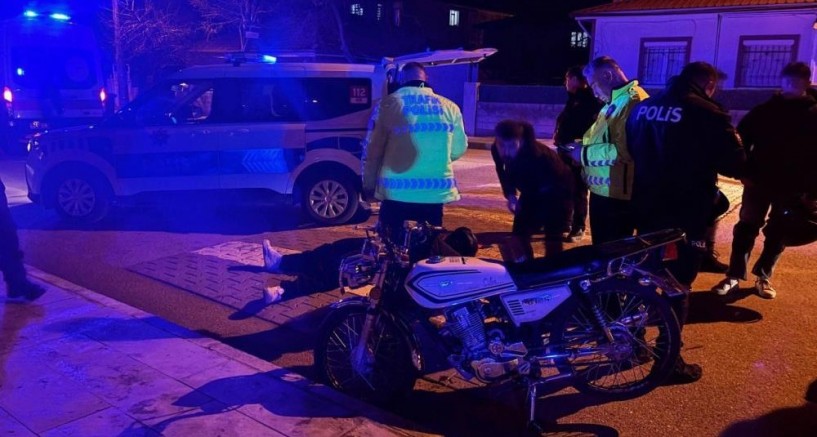 Erzincan’da motosiklet kazası