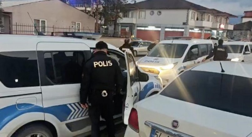 Eşinin şiddetinden kaçmak için okula sığındı