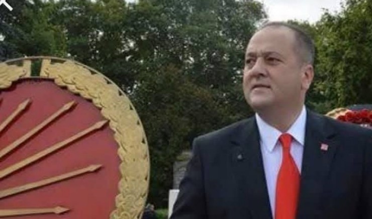 Eski CHP ilçe başkanı ofisinde ölü bulundu