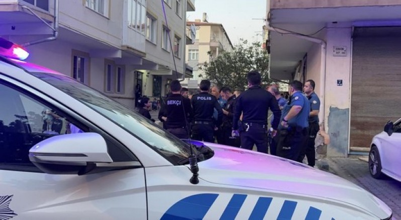 Eski kayınvalidesini ve baldızını bıçakla yaraladı