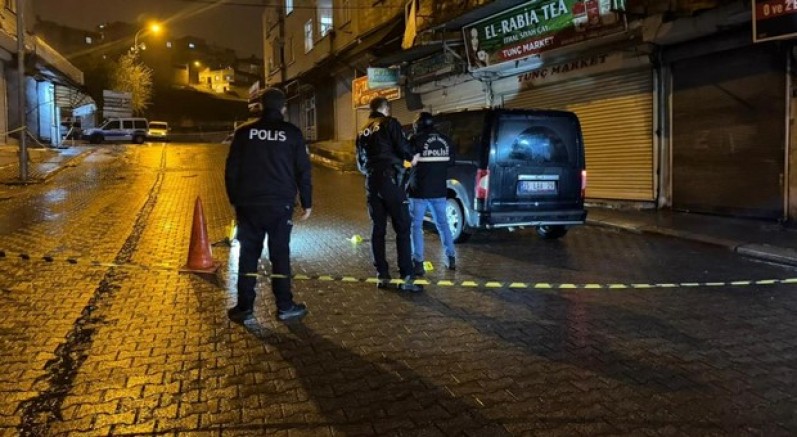 Etrafa rastgele ateş açtı, 1 kişi yaralandı