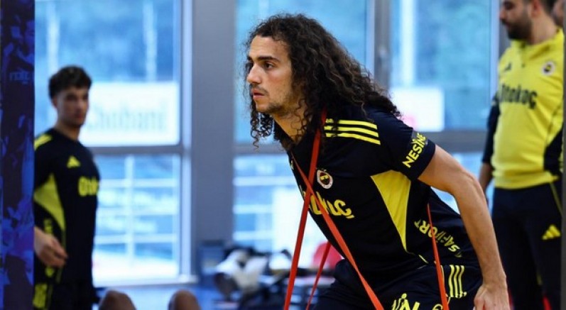 Fenerbahçe, günü çift antrenmanla tamamladı