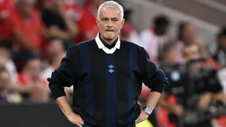 Fenerbahçe Mourinho'yu gönderdi!