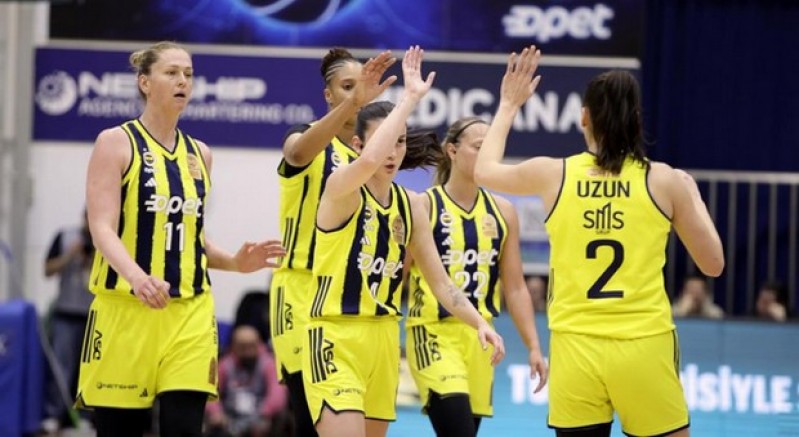 Fenerbahçe seride 2-0 öne geçti