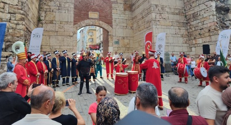 Fethin 700. Yılında mehter sesleri Saltanat Kapı'dan yükseldi