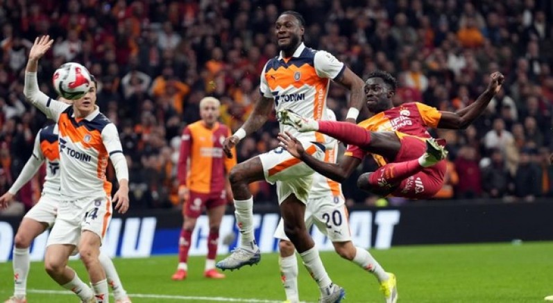 Galatasaray koptu gidiyor: 3-0