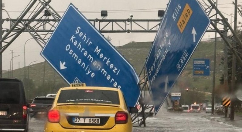 Gaziantep'te "süper hücre" fırtınası şehri talan etti