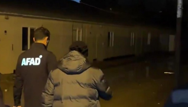 Geçici yaşam alanı boşaltıldı