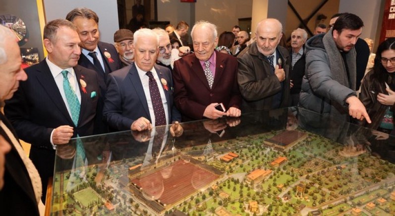 ‘Geleceği Dokuyan Fabrika: Merinos’ sergisi