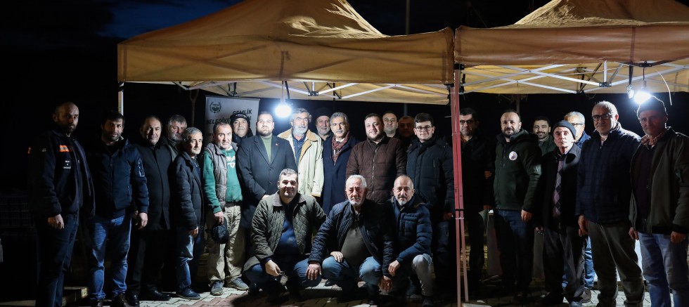 Gemlik Belediyesi zeytin üreticisinin yüzünü güldürdü