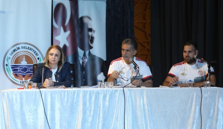 Gemlik’te hizmet yağmuru