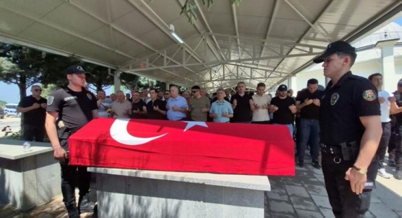 Genç polis memuru evinde hayatını kaybetti