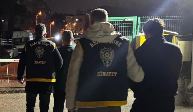 Gölmarmara'da soydular İzmir'de yakalandılar