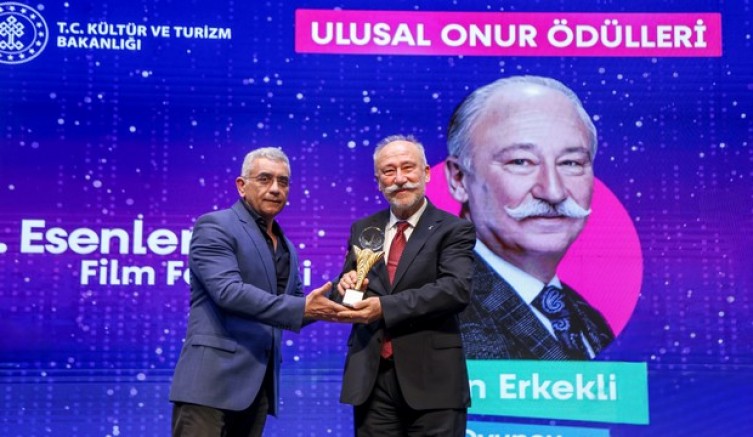 Görkemli bir törenle açılış