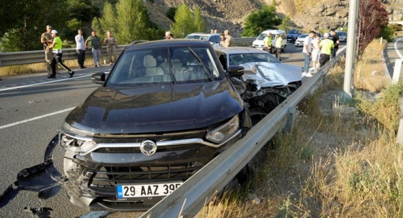Gümüşhane’de zincirleme kaza: 1 yaralı