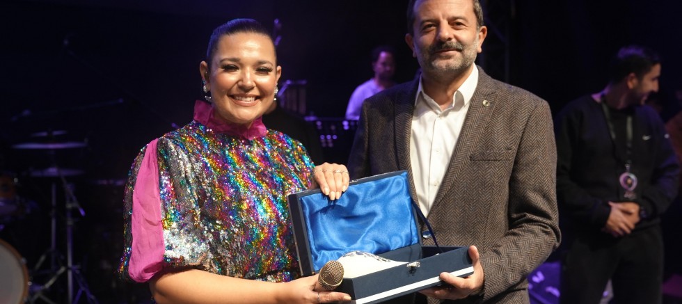 Gürsu, eğlenceye doydu