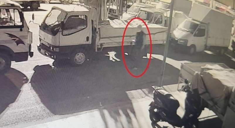 Halde biber yüklü kamyonet çalındı