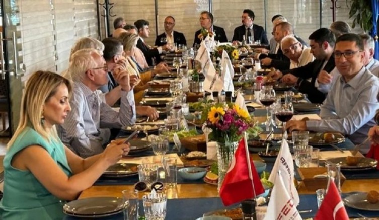 Halka arz büyütüyor