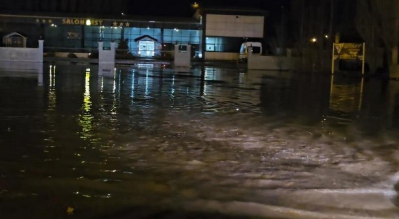 Hasköy’de su baskınları