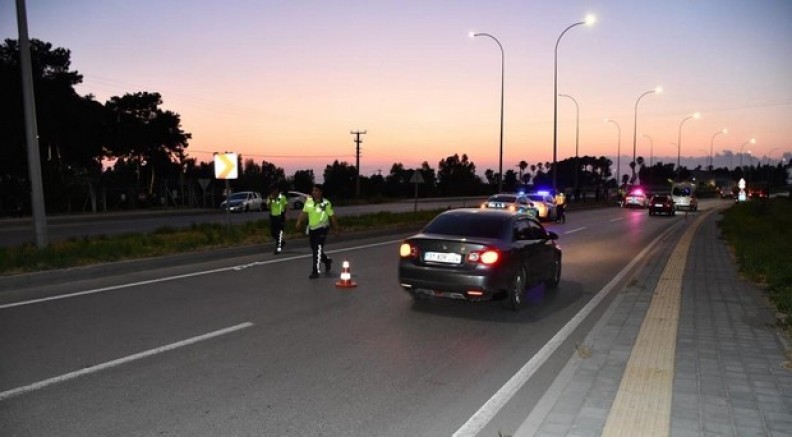 Hatay'da motosiklet devrildi: 2 ölü