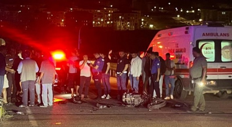 Hatay'da otomobil ile motosiklet çarpıştı: 1 ölü, 1 ağır yaralı