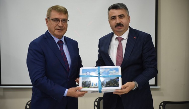 Hem eğitim hem iş