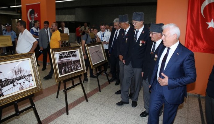 ‘Hepimizin Zaferi’ fotoğraf sergisi