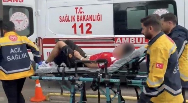İki grup arasında bıçaklı kavga: 4 yaralı