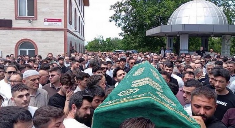 İmamoğlu son yolculuğuna uğurlandı