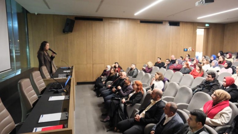 İnegöl Belediyesi'nden otizm farkındalığını arttıran seminer