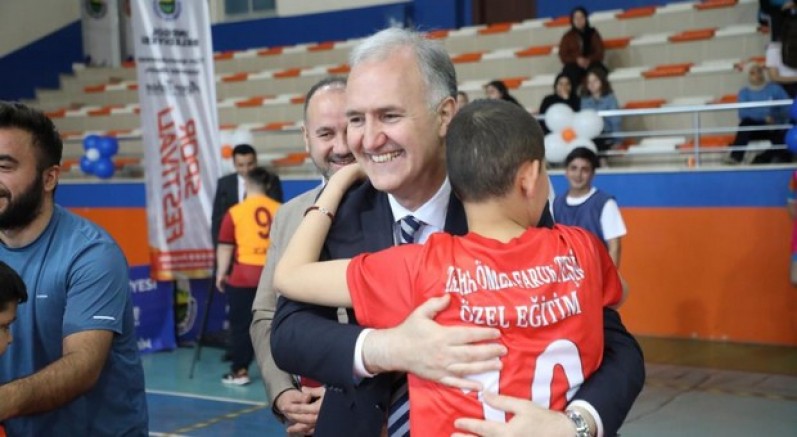 İnegöl'de Engelsiz Turnuva coşkusu