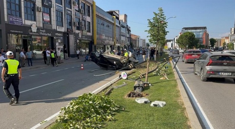 İnegöl'de kaza: 2 yaralı