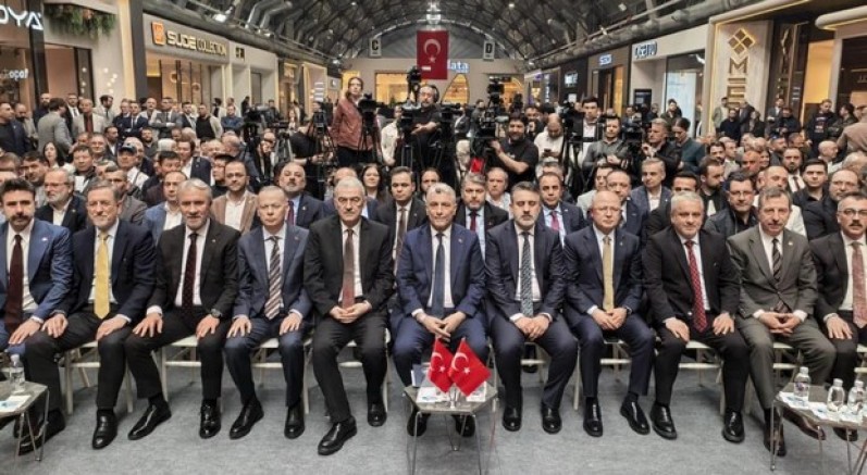 İnegöl'de mobilya şöleni 54'üncü kez başladı