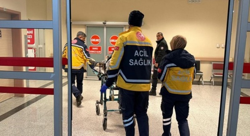 İnşaatın 2'nci katından atlayan kişi ağır yaralandı