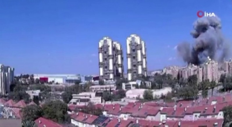İran, İsrail’i vurdu: 15 yaralı