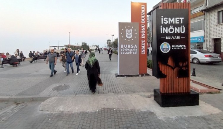 ‘İsmet İnönü’ adını reklam aracı yaptı