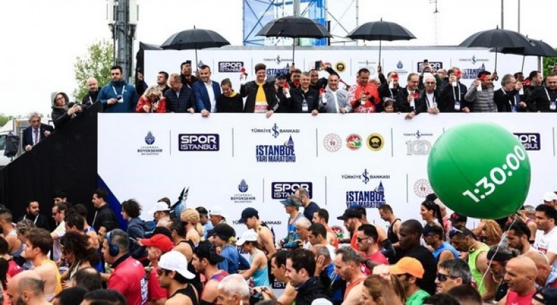 İstanbul'da 'en hızlı yarı' heyecanı