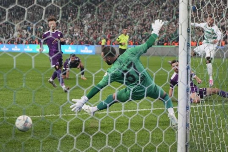 İşte o muhteşem gol...Bursaspor'da 3 puan sevinci