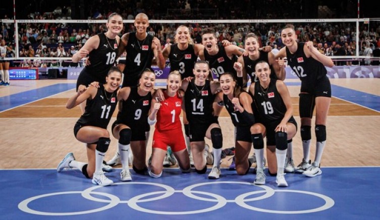 İtalya maçı dev ekranda